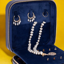Load image into Gallery viewer, Amanda Leather Jewelry Box, Medium
