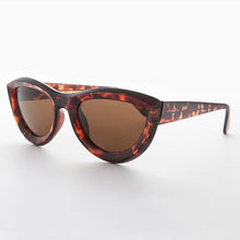 Load image into Gallery viewer, Rare Oversized Mod Cat Eye Chunky Sunglass - Big Momma