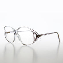 Load image into Gallery viewer, Old Fashioned Round Reading Glasses - Daisy