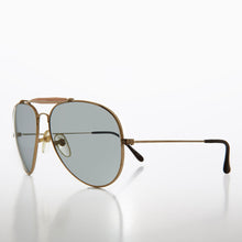 Load image into Gallery viewer, Pilot Sunglasses with Transition Lenses - Bud