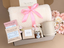 Load image into Gallery viewer, Luxury Birthday Gift Basket for Mom
