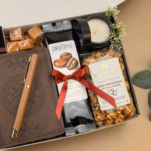 Load image into Gallery viewer, Men's Leather Journal & Pen Set