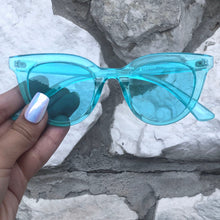 Load image into Gallery viewer, Brittany - Coral Blue