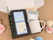 Load image into Gallery viewer, Corporate Gift Box for Employees