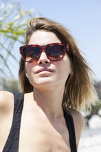 Load image into Gallery viewer, Oversized Women's Classic Square Vintage Sunglass - Brooklyn
