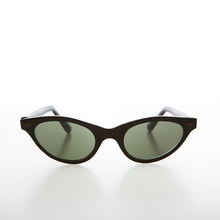 Load image into Gallery viewer, Kids Vintage Cat Eye Sunglass - Dora