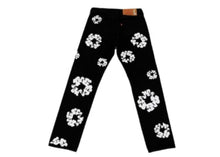 Load image into Gallery viewer, Denim Tears x Levi's Cotton Wreath Jean Black
