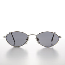 Load image into Gallery viewer, Oval Metal 90s Vintage Sunglasses - Ellery