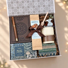 Load image into Gallery viewer, Elevated Appreciation – Men's Corporate Gift Set