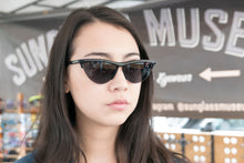 Load image into Gallery viewer, Semi Rimless Edgy Rare 90s Cat Eye Sunglass - Ellen