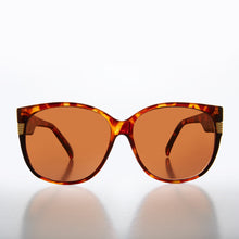 Load image into Gallery viewer, Women's Large Vintage Sunglass With Copper Lens - Frieda