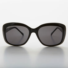 Load image into Gallery viewer, Square Retro Vintage Women's Sunglasses - Gwen