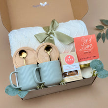 Load image into Gallery viewer, Housewarming Gift Basket โ Blanket, Tea & Home Accents
