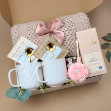 Load image into Gallery viewer, Welcome Home Gift Box – New Housewarming Gift Set