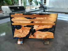 Load image into Gallery viewer, BBQ Blades™ Magnetic Blade Block