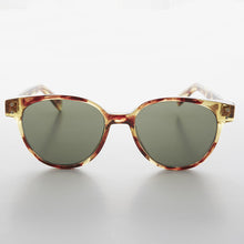 Load image into Gallery viewer, Round Horn Rim Cat Eye Women's Vintage Sunglass - Jackson
