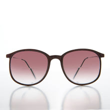 Load image into Gallery viewer, Round Retro Nerdy Bifocal Rose Lens Sunglass - Joss