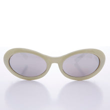 Load image into Gallery viewer, Curved Oval Cat Eye Vintage Sunglass - Lanie 2