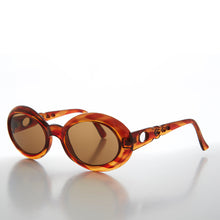 Load image into Gallery viewer, Oval Mod Retro Beatnik Vintage Sunglass - Mable