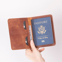 Load image into Gallery viewer, Viaggio Leather Passport Wallet