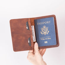 Load image into Gallery viewer, Viaggio Leather Passport Wallet