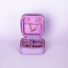 Load image into Gallery viewer, Amanda Leather Jewelry Box, Medium