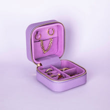 Load image into Gallery viewer, Amanda Leather Jewelry Box, Medium
