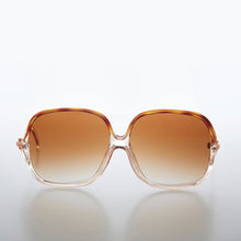 Load image into Gallery viewer, Oversized 80s Women's Vintage Sunglasses - Monica