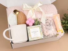 Load image into Gallery viewer, Moms Spa Gift Box with Cozy Blanket
