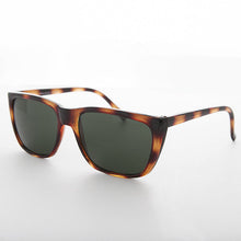 Load image into Gallery viewer, Classic Large Rectangle Frame Vintage Sunglass - Nan