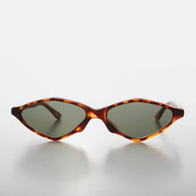 Load image into Gallery viewer, Pointy Diamond Futuristic Cat Eye Sunglass - Nikita