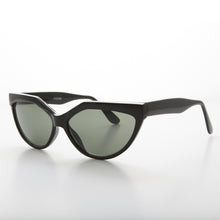 Load image into Gallery viewer, Geometric Cat Eye Women's Sunglass - Patsy