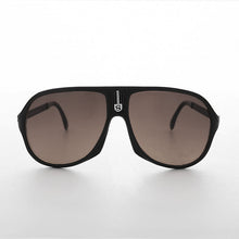 Load image into Gallery viewer, Very 80s Pilot Sunglasses - Robbie