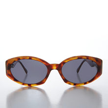 Load image into Gallery viewer, Oval Cat Eye With Gold Accents Vintage Sunglasses - Tana