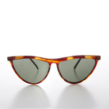 Load image into Gallery viewer, Thin Pointed Tip Vintage Cat Eye Sunglass - Tiff