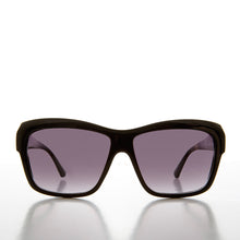 Load image into Gallery viewer, Large Square Women's Classic Sunglasses - Tuccia