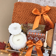 Load image into Gallery viewer, Thanksgiving Fall Comfort Gift Box