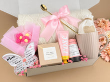 Load image into Gallery viewer, Mom's Birthday Gift Basket