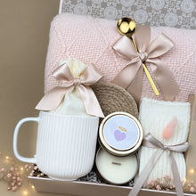 Load image into Gallery viewer, Thoughtful Self-Care Gift Set for Her