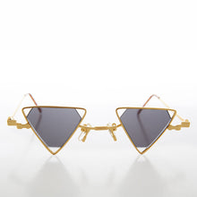 Load image into Gallery viewer, Diamond Lens Vintage 90s Sunglass - Utopia