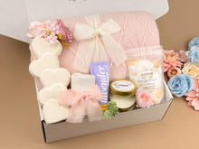 Load image into Gallery viewer, Women's Gift Basket Self Care Kit
