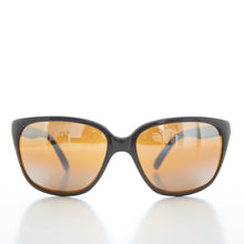 Load image into Gallery viewer, 80s Classic Curved Square Sunglasses - Zucker