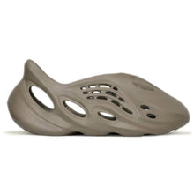 Load image into Gallery viewer, adidas Yeezy Foam RNR Stone Taupe