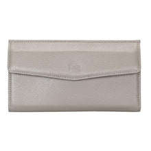 Load image into Gallery viewer, Vince Leather Women's Wallet