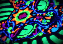Load image into Gallery viewer, Blacklight Cat Velvet Patch - Amp Up Your Wardrobe with an Trippy, Eye-Catching Fluorescent Thread Magic