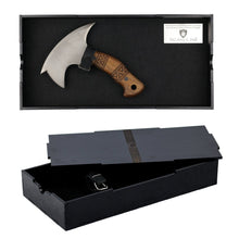 Load image into Gallery viewer, Compact tomahawk "NIKIDO" with engraved handle