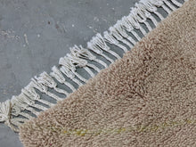 Load image into Gallery viewer, DecorBites™ Tapis traditionnel Beni Ouarain 250 X 154 Cm