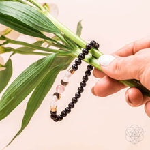 Load image into Gallery viewer, Digital Detox - Shungite Super Charged Bracelet