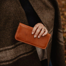 Load image into Gallery viewer, Leather Pocketbook Wallet - USA Made