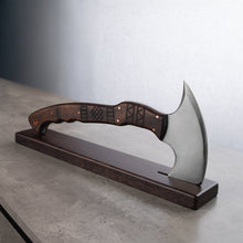Load image into Gallery viewer, Hand forged tomahawk "Nanook"